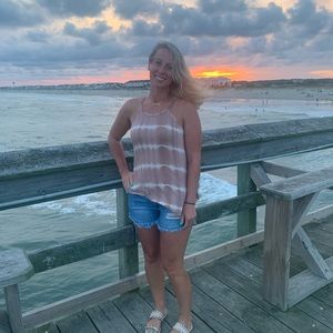 Meet your Posher, Amanda